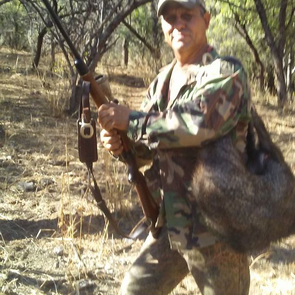 Meet your Posher, Fermin - Picture 1 of 1